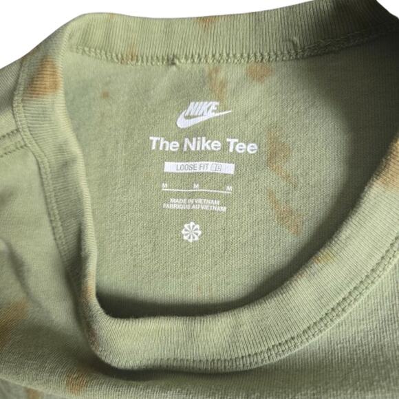 Nike Loose Fit Custom Bleach Dyed T-Shirt | Sage Green | Size M - Picture 3 of 3